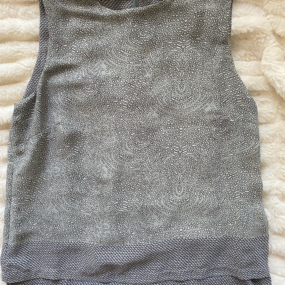 Rose & Olive Blouse Size Medium